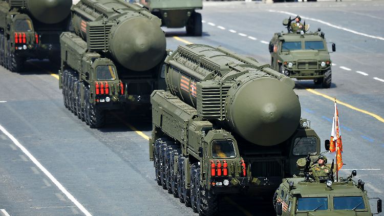 Russische Interkontinentalrakete beim "Tag des Sieges" am 9. Mai 2015: von US-Inspektoren gut kontrolliert.