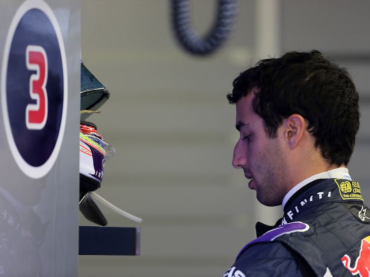 Daniel Ricciardo ist im Red Bull mit dem Renault-Motor nicht konkurrenzfähig - und nicht glücklich darüber.