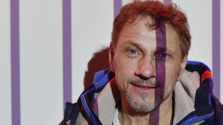 Richy Müller alias Thorsten Lannert sucht und findet den Durchblick.