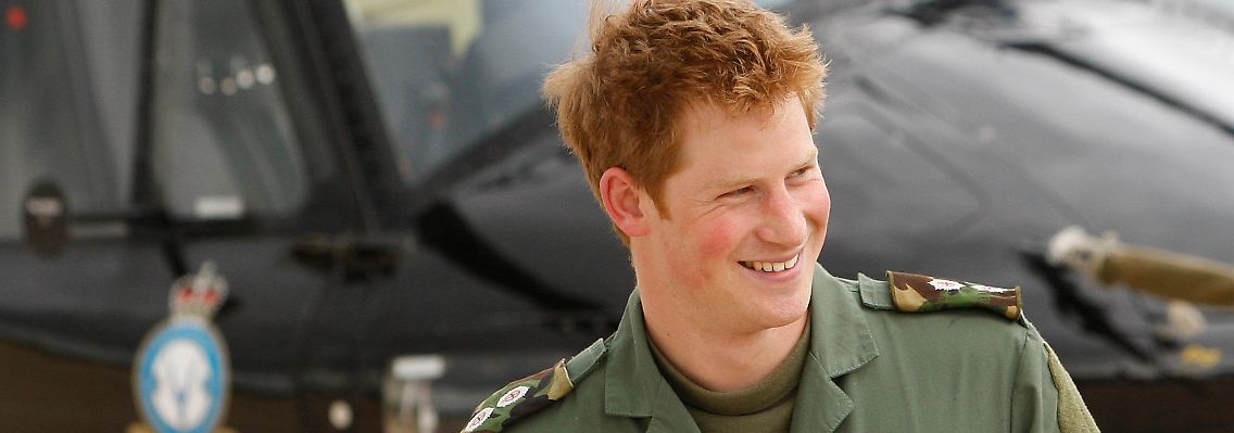 Im Mai 2005 startete Harry seine Militärkarriere als Kadett der Militärakademie Sandhurst , wo auch sein Bruder William war.