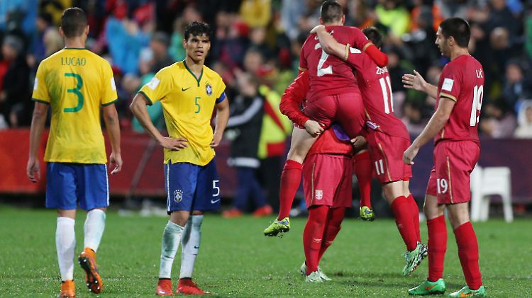 Schluss, aus, vorbei: Serbien bejubelt den Titelgewinn bei der U20-WM.