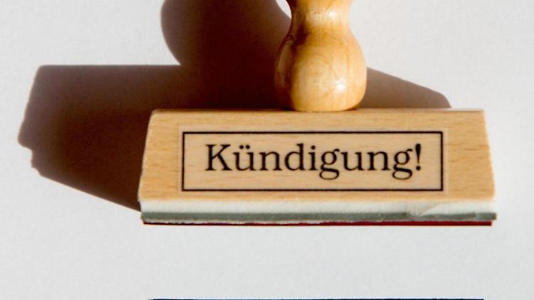 Die fehlende Einsatzmöglichkeit von drei Monaten und einem Tag reicht für eine Kündigung nicht aus.