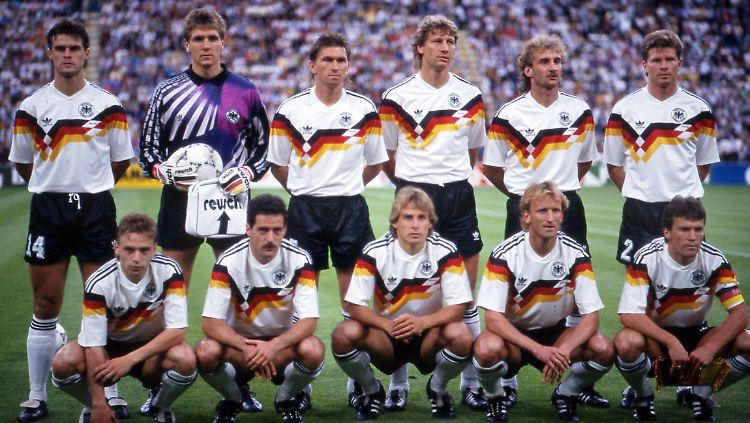 So sieht sie aus, die "Pfadfindertruppe" von 1990.