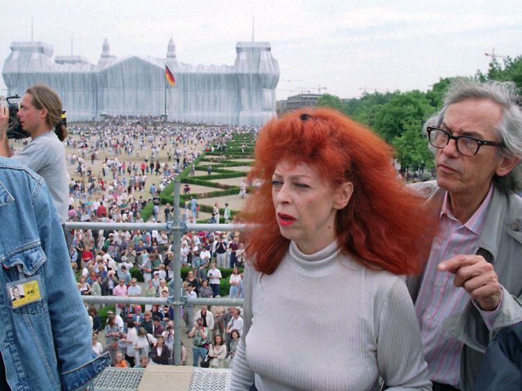 Umsonst und draußen geht in Berlin immer - 1995 kamen fünf Millionen Menschen zu Christos und Jeanne-Claudes Meisterwerk.