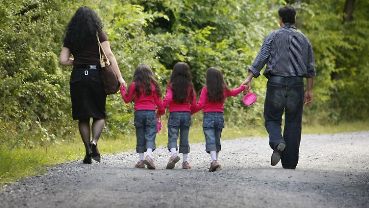 Eine Roma-Familie in Deutschland. Sie ist derzeit von der Abschiebung ins Kosovo bedroht.