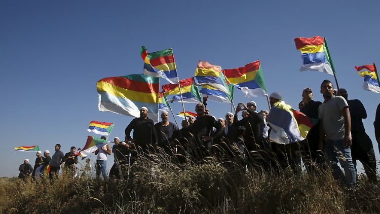 Vom Golan kann man die Kämpfe auf der nahegelegenen syrischen Seite beobachten. Die Drusen haben Angst.