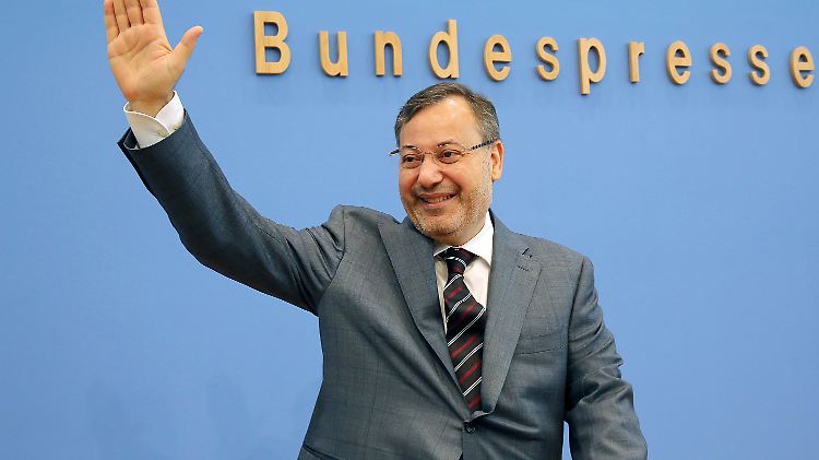 Der Al-Dschasira-Journalist Ahmed Mansour war auf dem Flughafen Berlin-Tegel festgenommen worden.