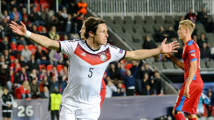 Erleichterung in der zweiten Halbzeit: Nico Schulz feiert das 1:0.