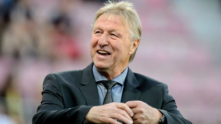 Gute Laune bei Horst Hrubesch: "Jetzt sind wir da, wo wir hinwollten."