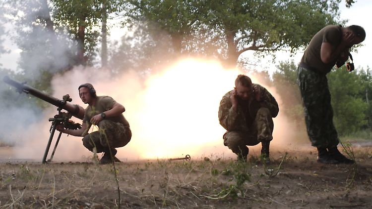 Soldaten der ukrainischen Armee in Avdiivka in der Region Donezk