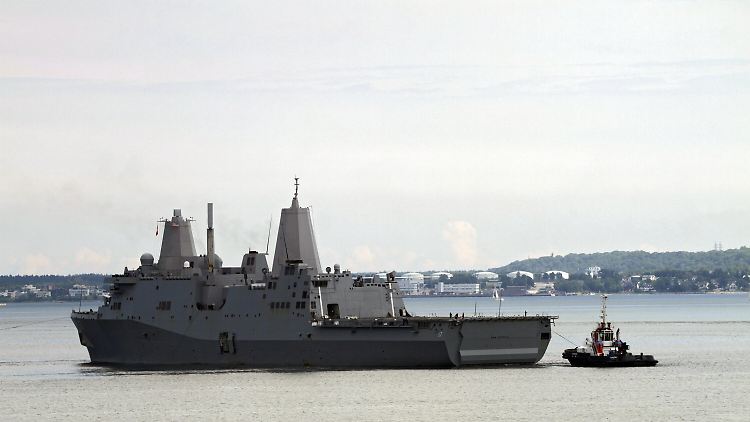 Die "USS San Antonio" am 23. Juni 2015 im Hafen von Tallinn (Estland).