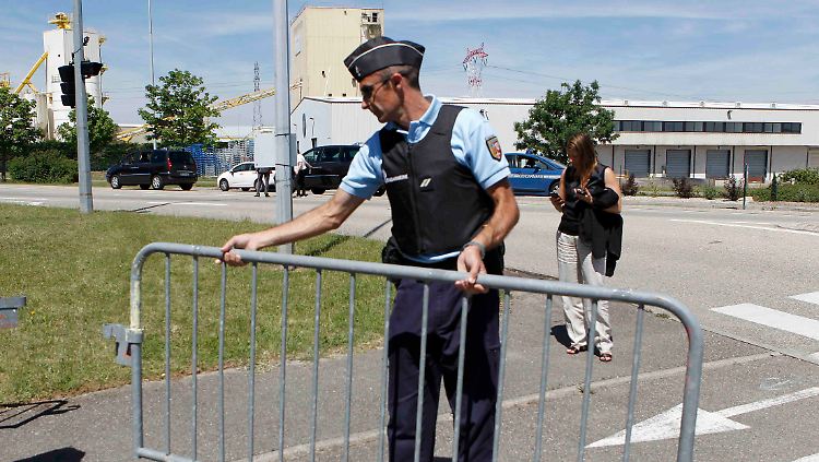 Das Gelände rund um das Gaswerk in Saint-Quentin-Fallaviers wird weiter scharf überwacht.