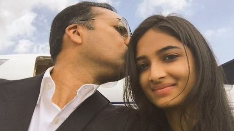 Unter dem Hashtag #SelfieWithDaughter bekennen sich viele indische Väter stolz zu ihren Töchtern.