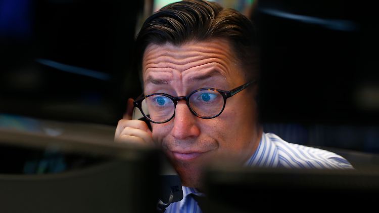 Gleich zur Eröffnung war der Dax um mehr als vier Prozent eingebrochen.