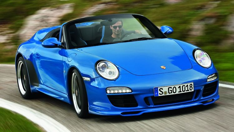 Der Porsche 911 Speedster leistet stolze 408 PS.