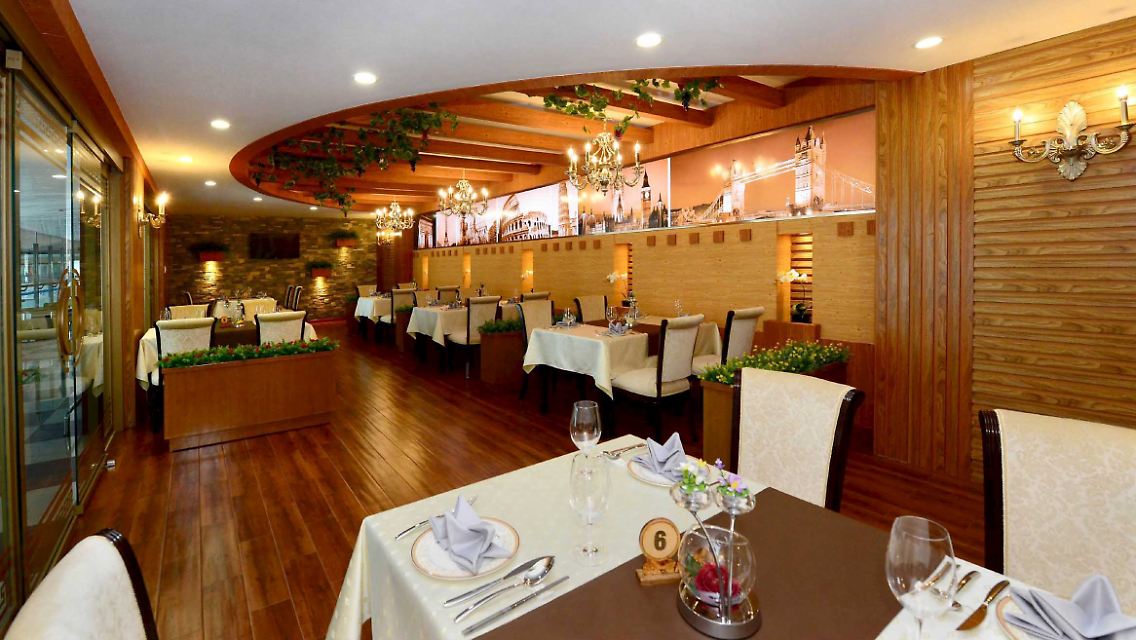 ... Restaurant, ...