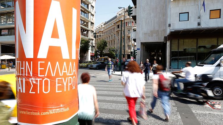 "Ja zu Griechenland, Ja zum Euro", steht auf diesem Plakat in Athen.