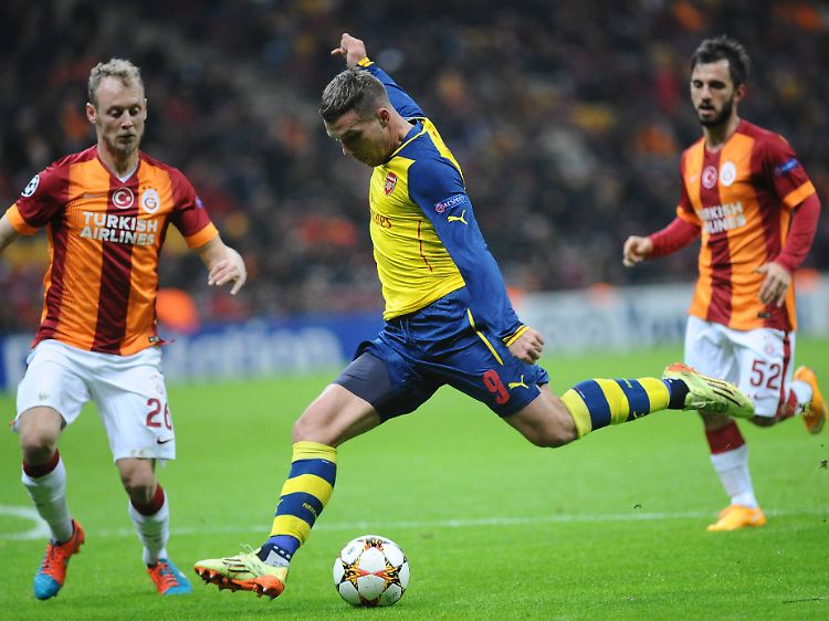 Noch im Dezember 2014 kickte Podolski mit Arsenal gegen Galatasaray in der Champions League.