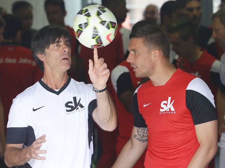 Podolski will sich unbedingt einen Platz im EM-Kader von Bundestrainer Joachim Löw für das Turnier 2016 in Frankreich sichern.