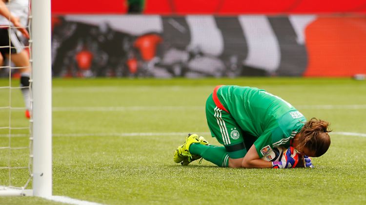 Kann sich trotz Niederlage noch Hoffnungen auf die Auszeichnung als beste WM-Torhüterin machen: Nadine Angerer.
