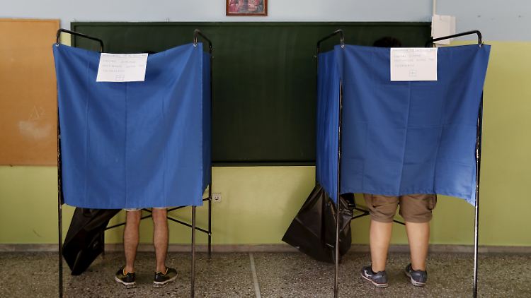 Anwalt Nikolaos Lyberis zweifelt das Referendum juristisch an.
