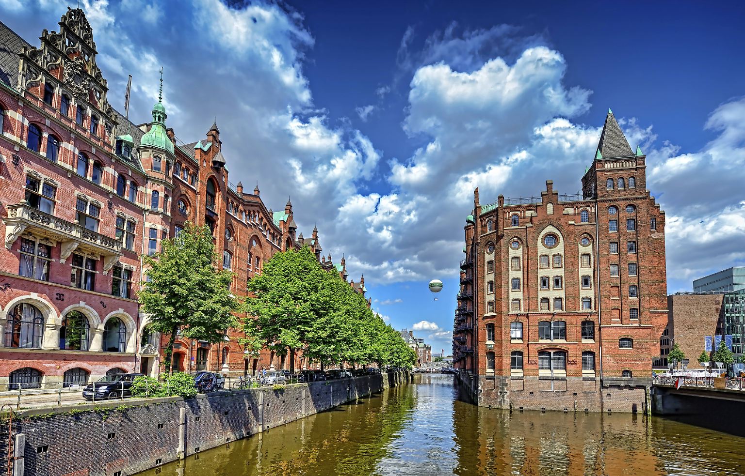 Die Freude in Hamburg war groß: 
Die Unesco nahm am 5. Juli 2015 Speicherstadt und Kontorhausviertel in die Liste des Weltkulturerbes auf. Damit erhöhte sich die Zahl dieser Stätten in Deutschland auf 40.