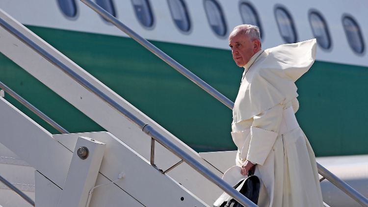 Und los gehts für Papst Franziskus: nach Südamerika.