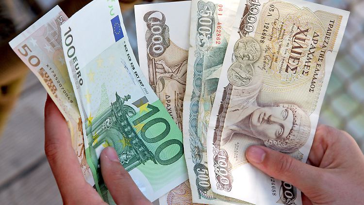 Eigentlich wollen die Griechen nicht zur Drachme zurückkehren. Das Referendum könnte den Grexit dennoch eingeleitet haben.