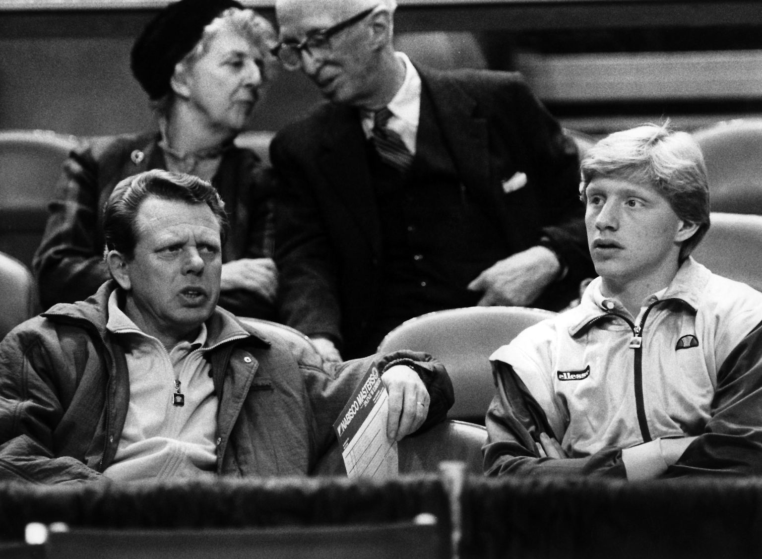Erdbeben, Mondlandung, Tennismärchen. Deutsches Löwenherz, Wunderkind. Für die Ereignisse, die sich 1985 bei den Englischen Tennis-Meisterschaften in Wimbledon abspielten, war kein Superlativ zu hochgegriffen und keine Metapher zu abgedroschen.