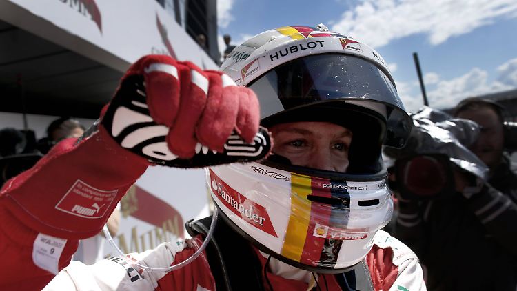 Natürlich freute sich Sebastian Vettel über Rang drei, aber er legte direkt auch den Finger in die Wunde.