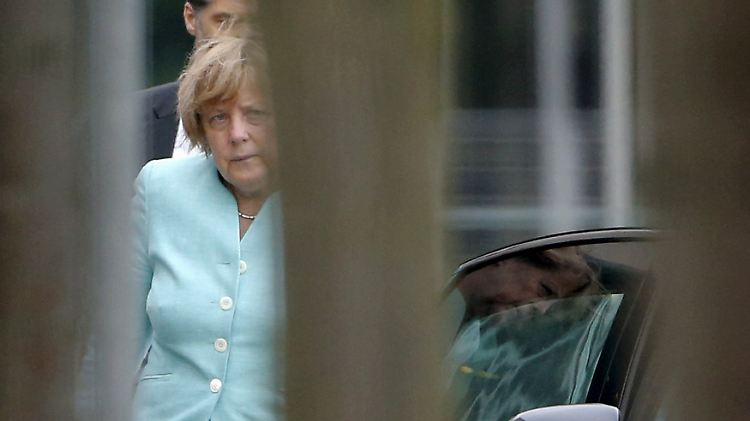 Merkel muss sich mal wieder um Griechenland kümmern.