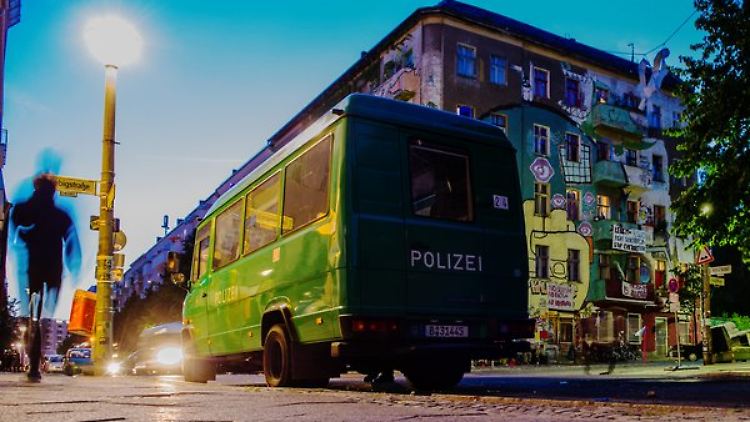 Ein besetztes Haus in der Rigaer Straße in Berlin.