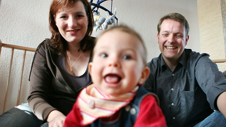 Ab sofort und rückwirkend zum 1. Januar 2015 werden Familien in Deutschland stärker unterstützt.