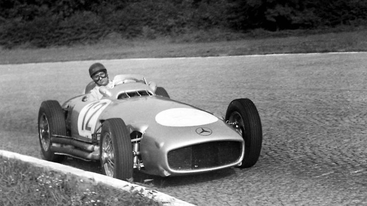 1954 gewann Fangio den Großen Preis von Italien. Er galt zeit seines Lebens als kinderlos. 
