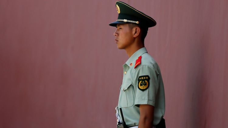 Chinas Sicherheitsbehörden haben Bürgerrechtsanwälten vorgeworfen, eine "kriminelle Vereinigung" gebildet zu haben.