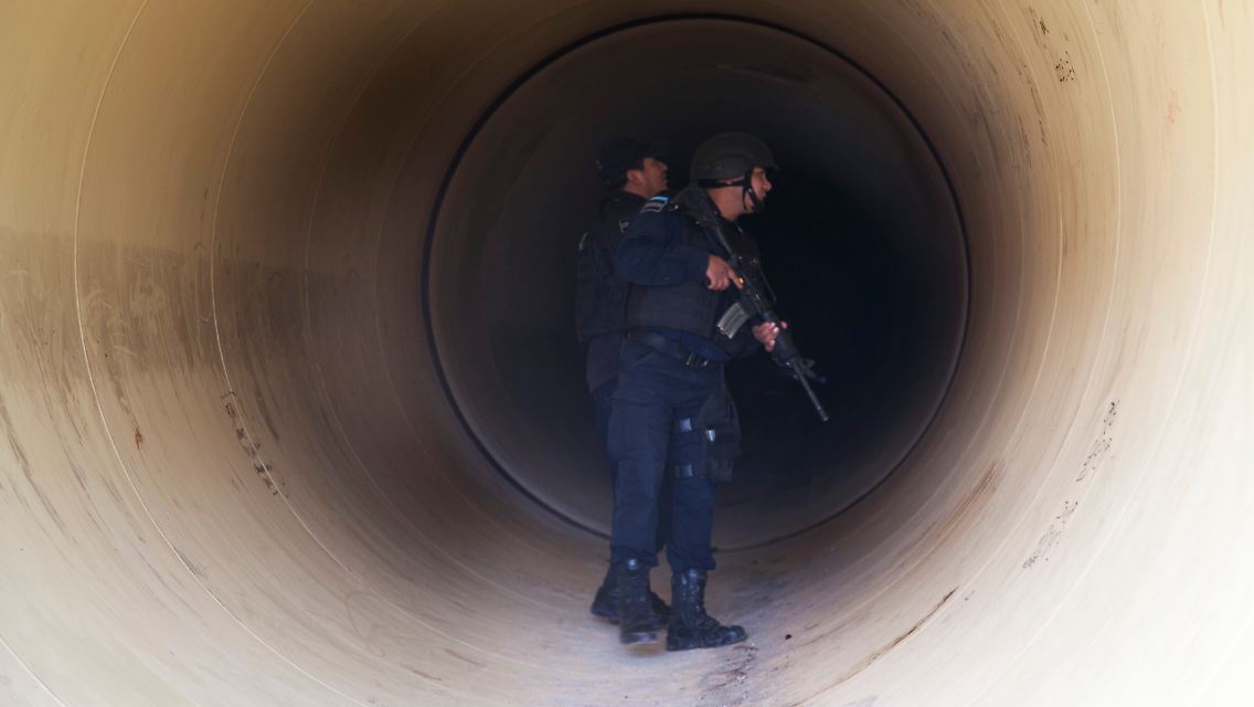 Guzmán flüchtete durch einen 1,5 Kilometer langen Tunnel, ...