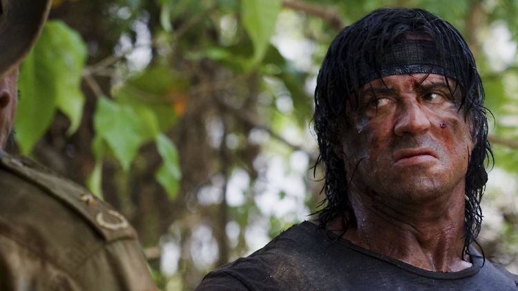 2008 schlüpfte Sylvester Stallone das letzte Mal in die Rolle des Rambo. Ein neuer Film soll den IS thematisieren.