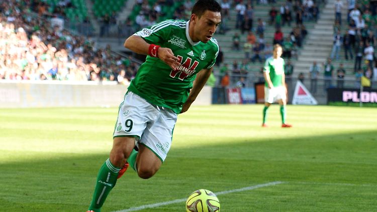 Mevlüt Erdinc vom französischen Erstligisten AS Saint Etienne steht offenbar vor dem Wechsel nach Hannover.
