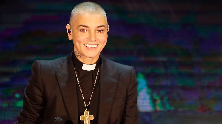 Hier guckt Sinéad O'Connor freundlich, aber sie kann auch anders. Für Kim Kardashian findet sie keine schönen Worte.
