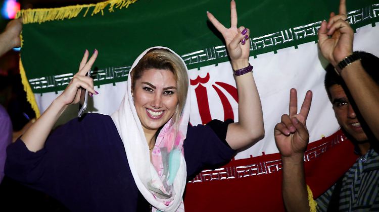 Tausende Menschen feierten im Iran die Einigung im Atom-Streit.