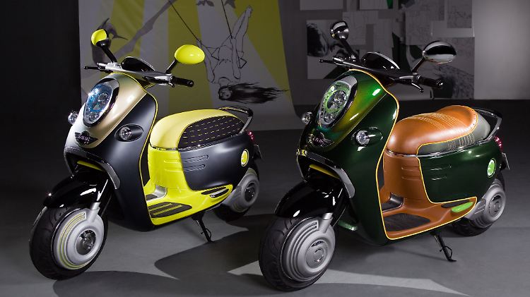 Elegante Prototypen: Der "Eco-" und der "Ego-Scooter".
