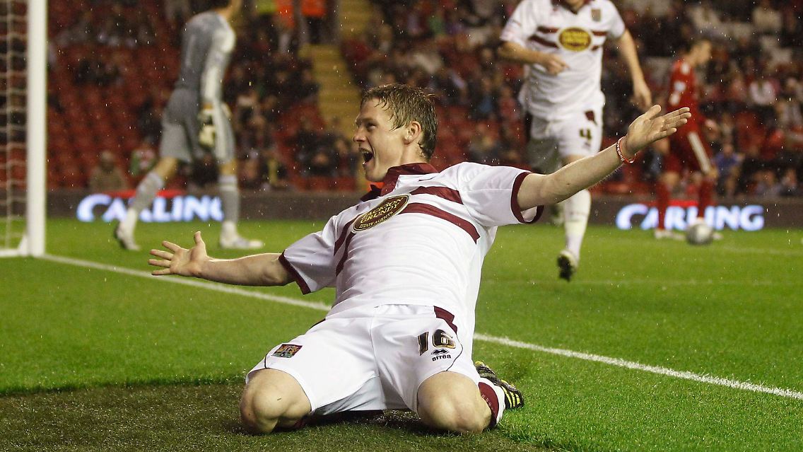 Billy McKay erzielte an der Anfield Road den 1:1-Ausgleich für Northampton.