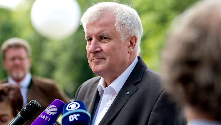 Nach rechts offen: Horst Seehofer