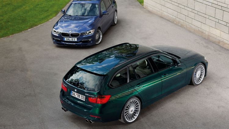 Traditionell sind die Alpina-Modelle am liebsten in einem dunklen Blau oder einem noch dunkleren Grün lackiert.