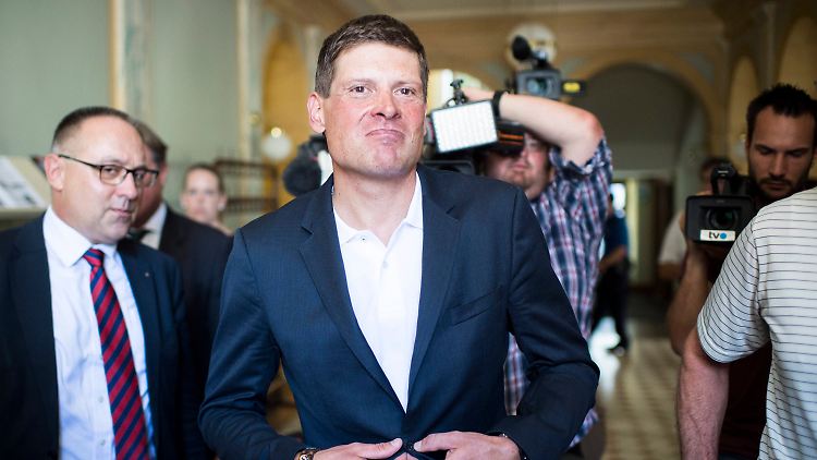 Auch weil er Vater zweier kleiner Kinder ist, dürfte das Gericht bei Jan Ullrich Milde walten lassen und die Strafe zur Bewährung aussetzen.
