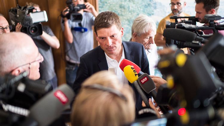 Das Gericht will Jan Ullrich doch nicht so einfach davonkommen lassen.