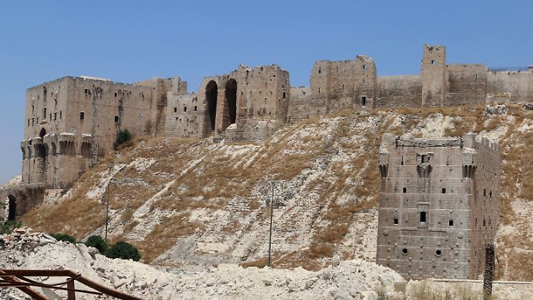 Die drei Reporter berichteten aus Aleppo, wo permanent gekämpft wird. Zuletzt wurde die weltberühmte Zitadelle schwer beschädigt.