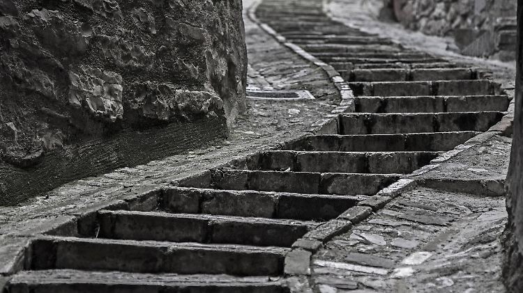 Unentschlossen und ohne Linie zeigte sich der Dax am heutigen Handelstag.
