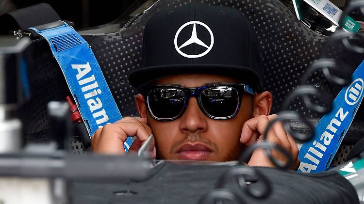Ganz cool: Lewis Hamilton hat einmal mehr alles im Griff.