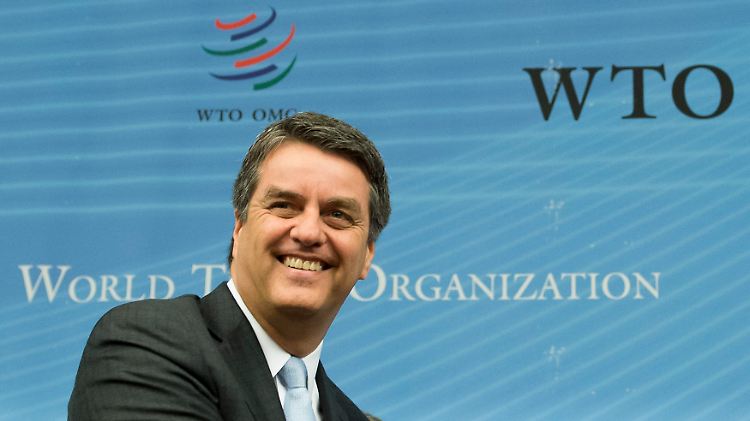 Für WTO-Chef Azevêdo ist der Durchbruch ein Triumph. Unter seiner Führung gelingt der Organisation seit Langem erstmals wieder eine globale Einigung über Zollsenkungen. 